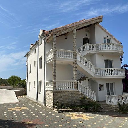 Apartmani Ljubica, Муртер Екстериор снимка