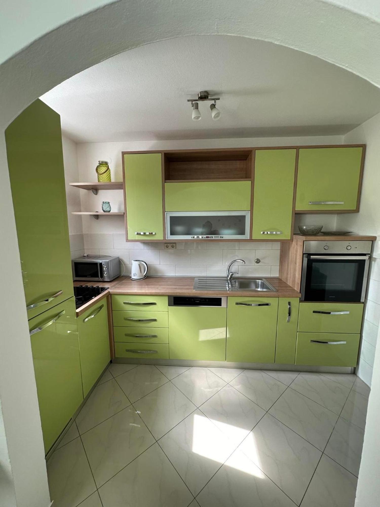 Apartmani Ljubica, Муртер Екстериор снимка