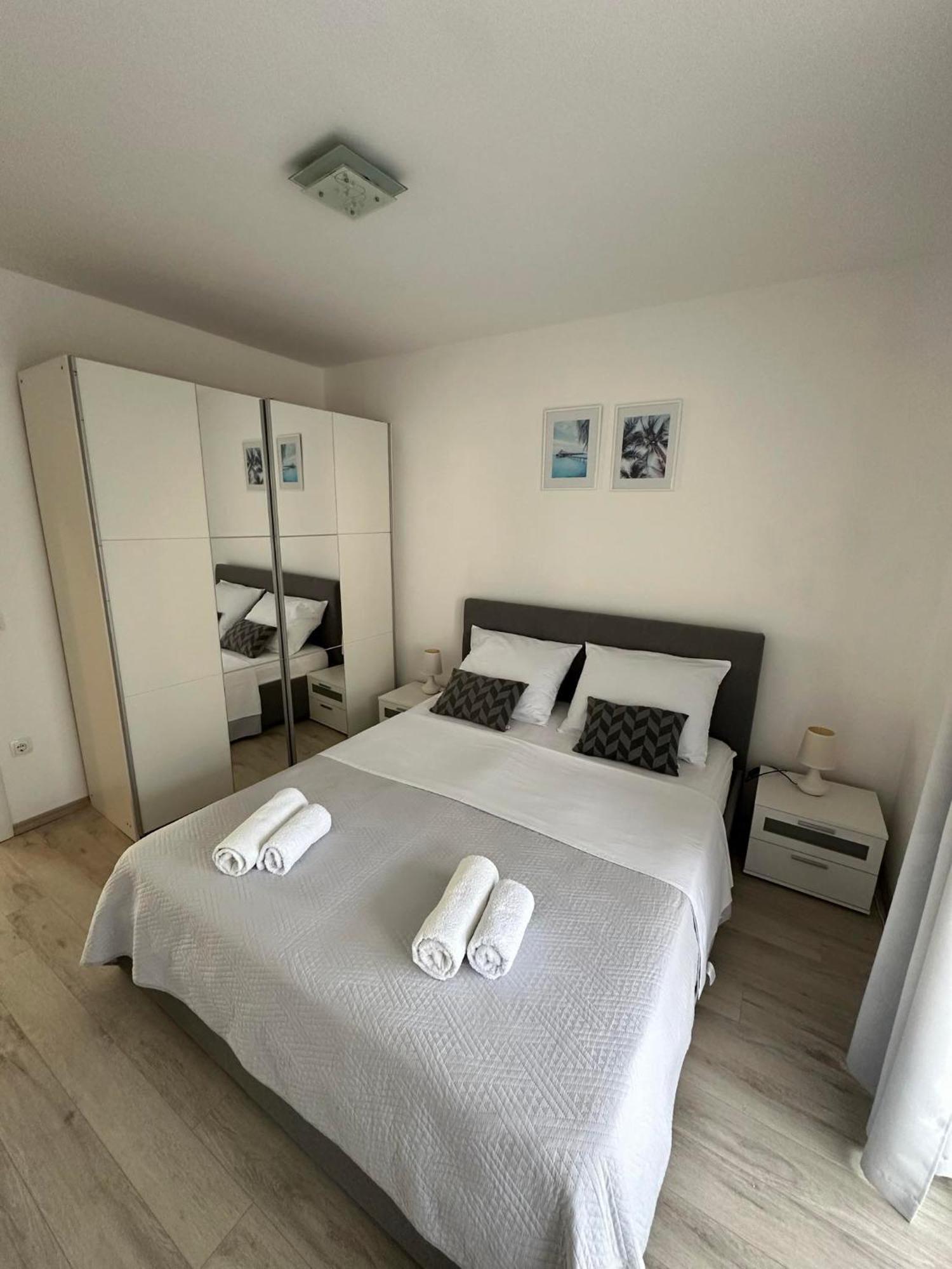 Apartmani Ljubica, Муртер Екстериор снимка