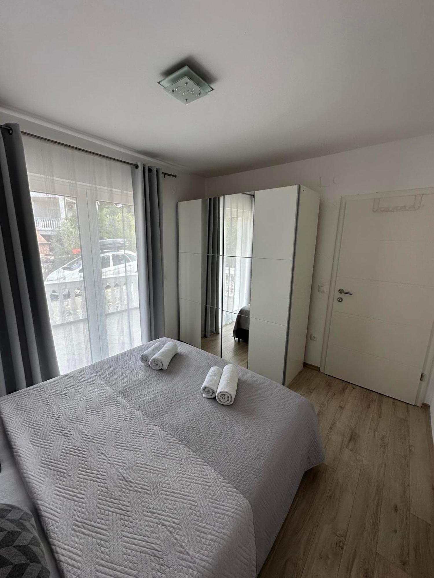 Apartmani Ljubica, Муртер Екстериор снимка
