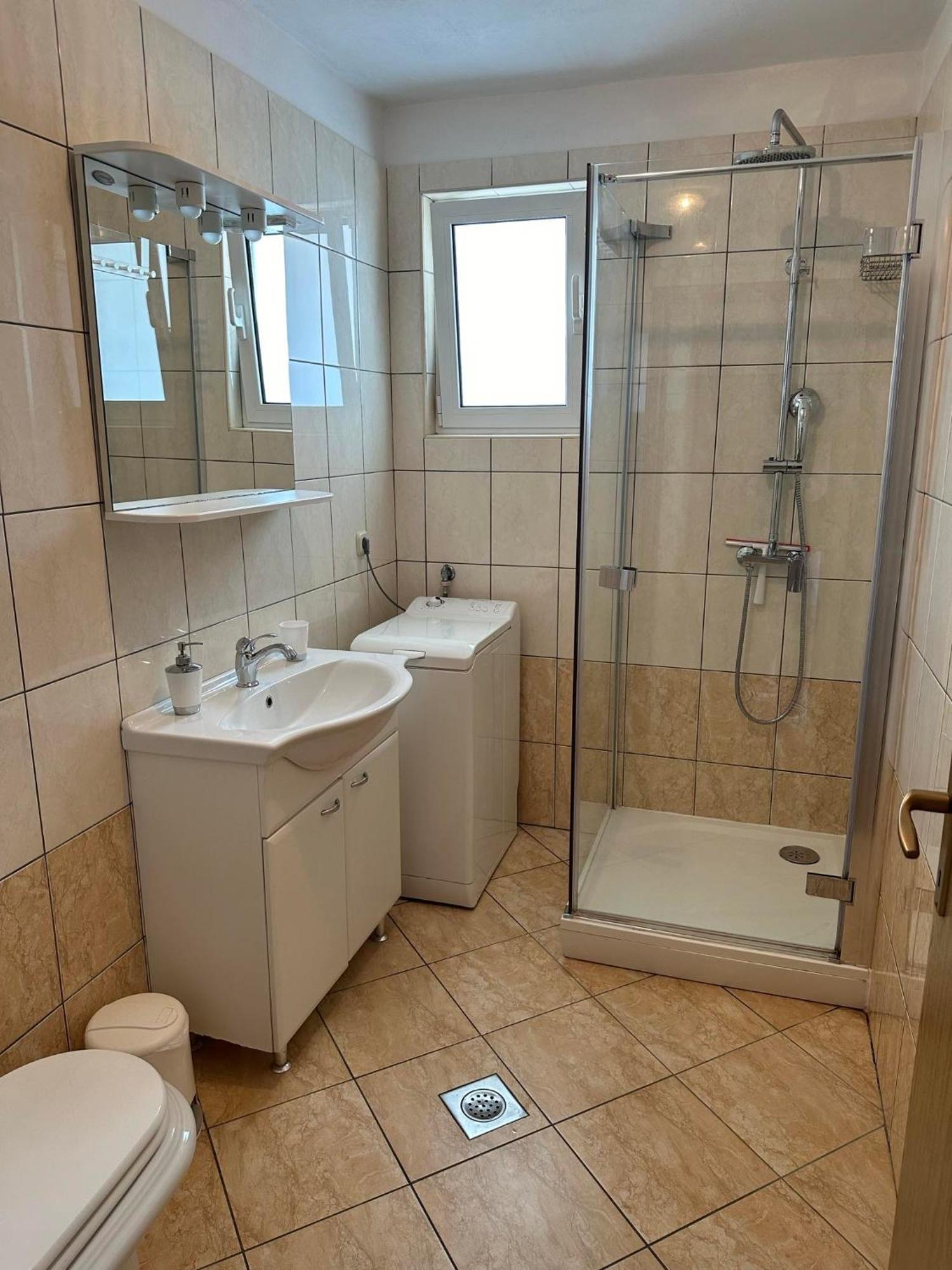 Apartmani Ljubica, Муртер Екстериор снимка