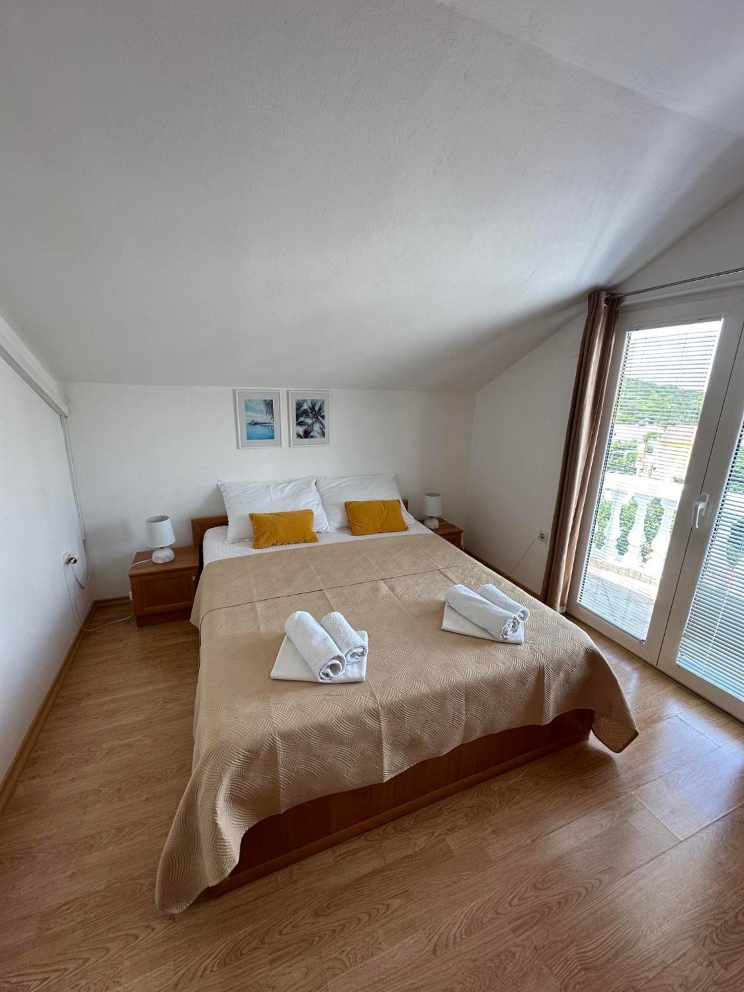 Apartmani Ljubica, Муртер Екстериор снимка