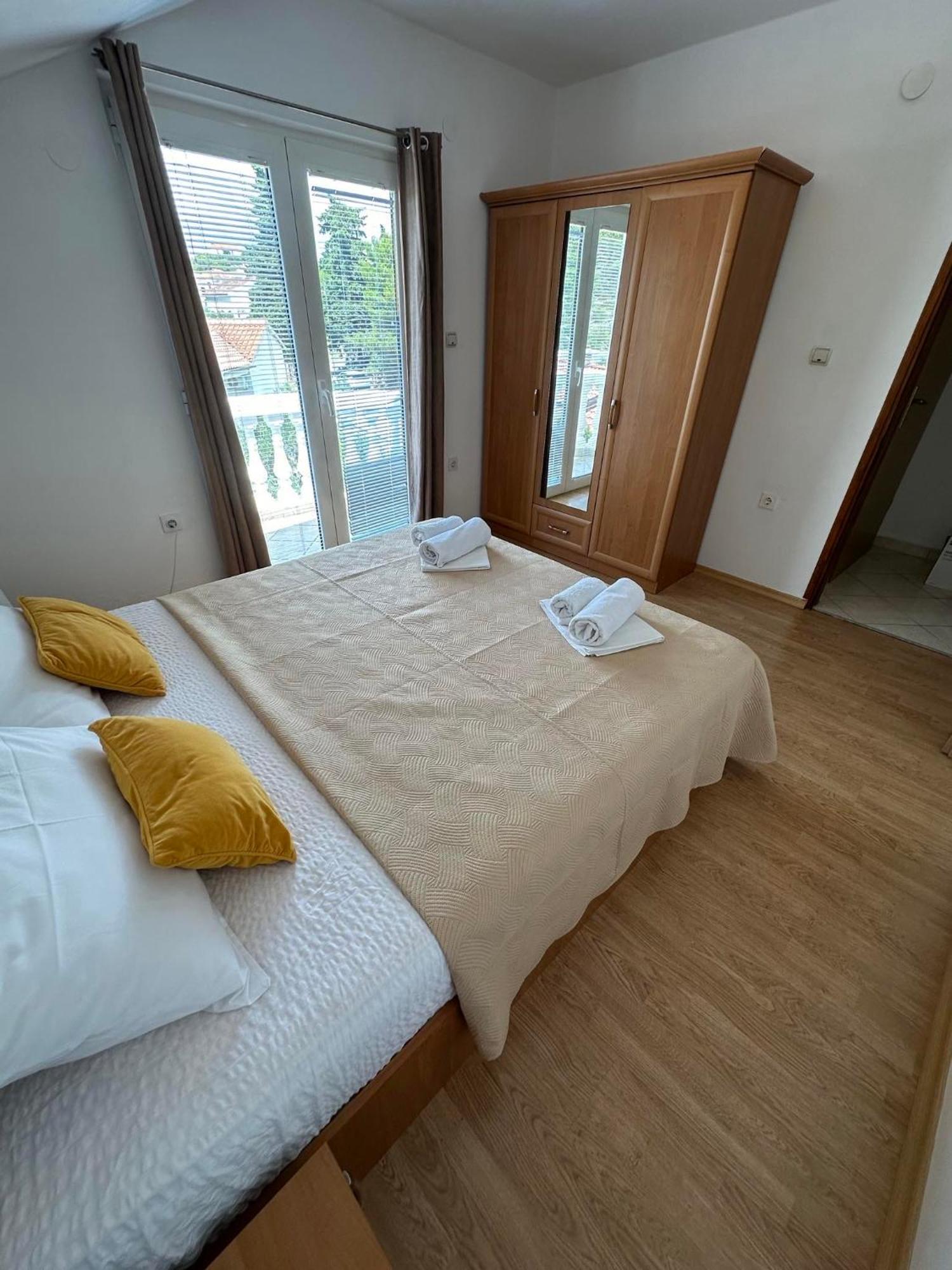 Apartmani Ljubica, Муртер Екстериор снимка