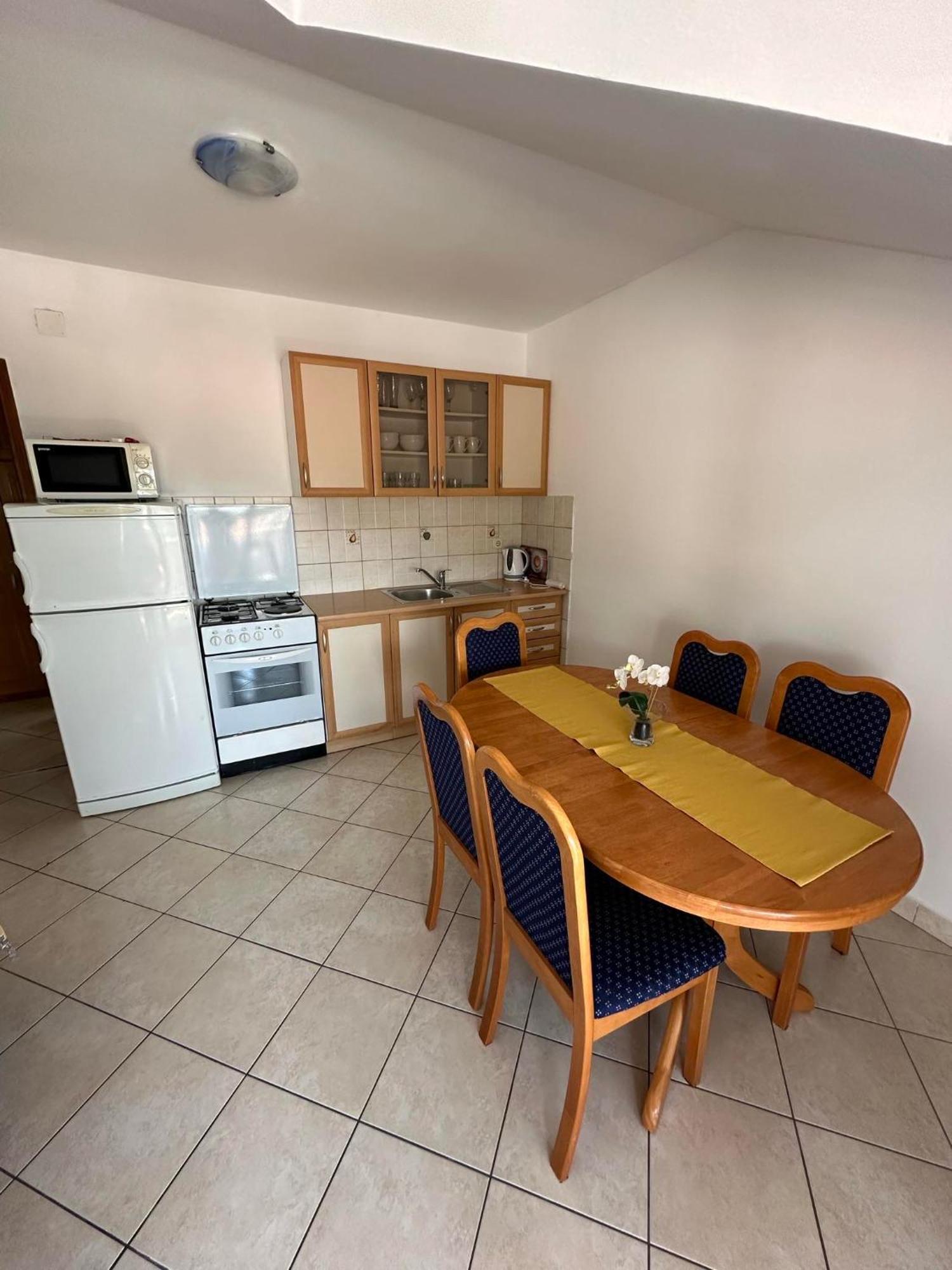 Apartmani Ljubica, Муртер Екстериор снимка